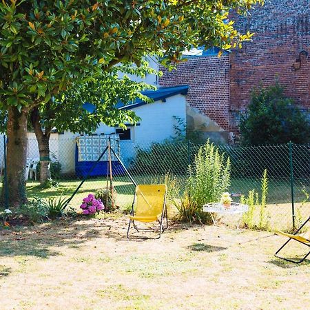 Ma Maison De Poupee Honfleur Exterior foto